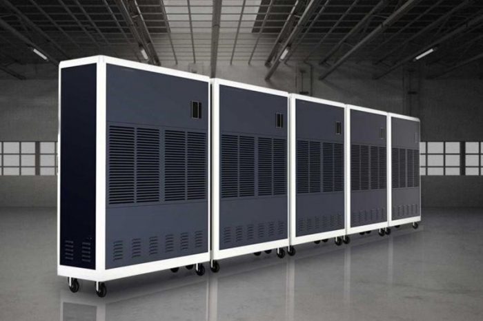 在使用轉(zhuǎn)輪除濕機時應該如何維護?